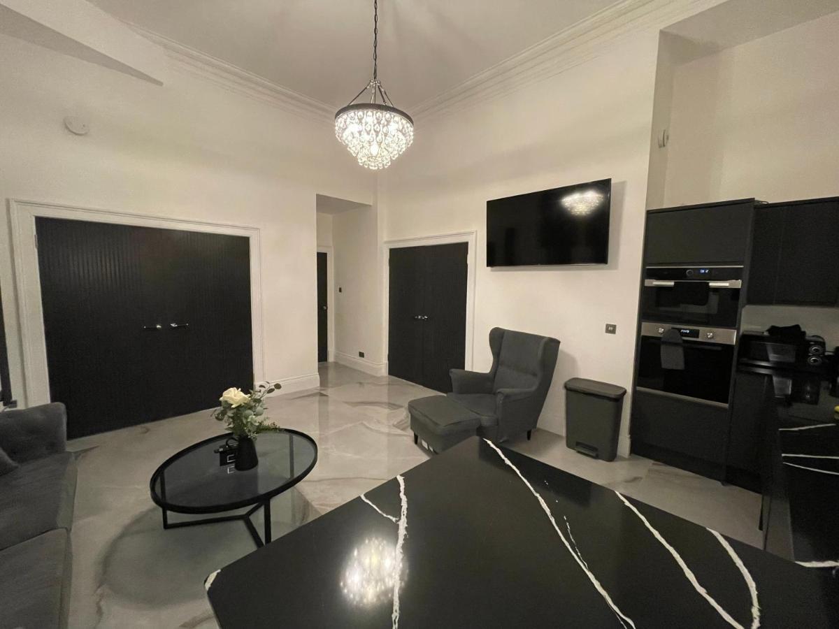Royal Mile Apartment 2Bedroom Edimburgo Exterior foto